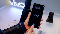 Ekrandan parmak izi okuyan ilk telefon Vivo elimizde!