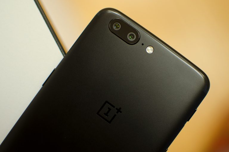 OnePlus 5T, 20 MP çift kamera ile geliyor!