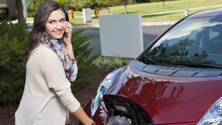 Elektrikli otomobil için devler bir araya geliyor!