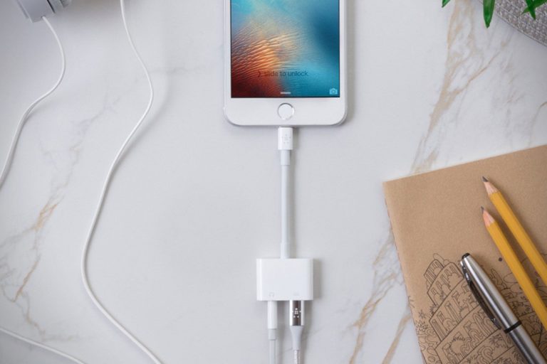 Apple iPhone için dongle geldi