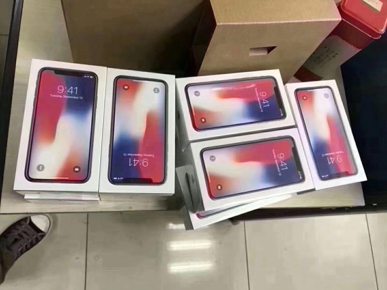 Kargoya hazır iPhone X’lar ve ilk kutu açılışı!