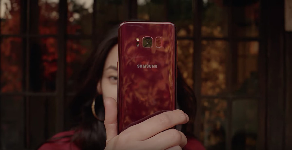 Burgonya kırmızısı Galaxy S8