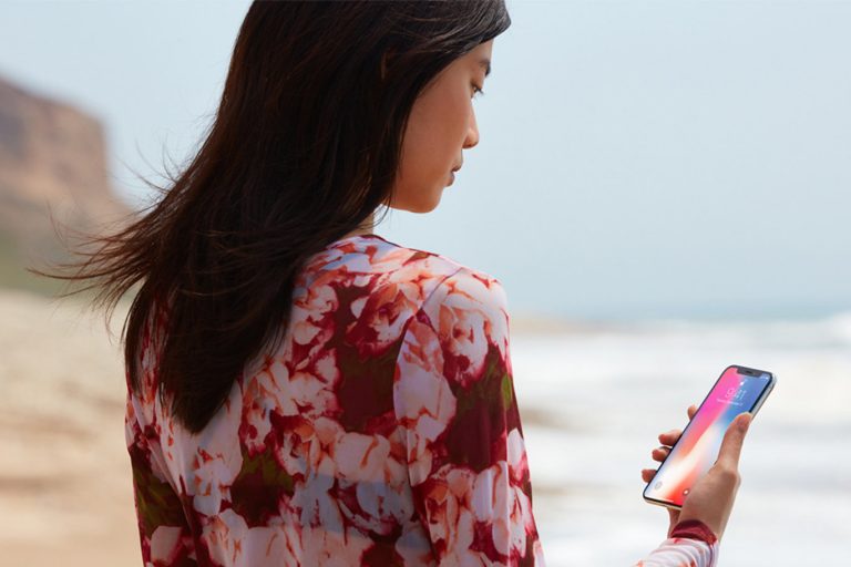 iPhone X ön siparişleri başladı!