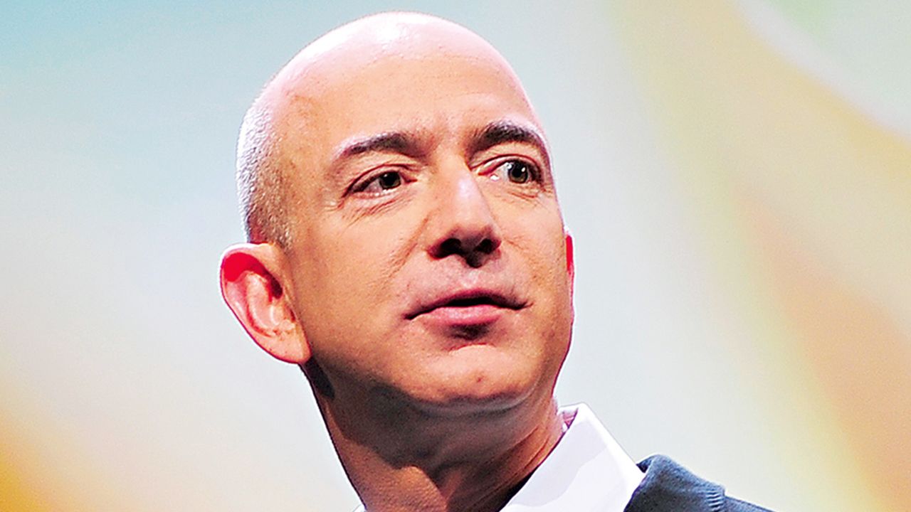 Jeff Bezos yüz binlerce Amazon hissesini sattı!