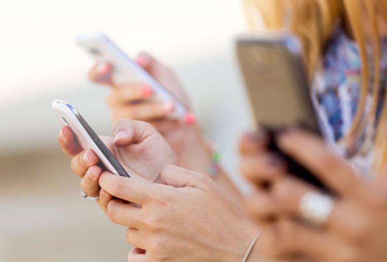 Cep telefonu mu akıllı telefon mu? işte yeni raporlar!