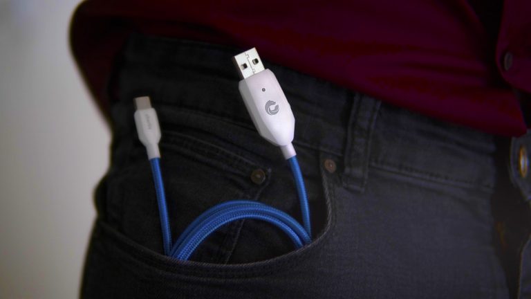 Şarj dolunca akımı kesen kablo: Charby Sense