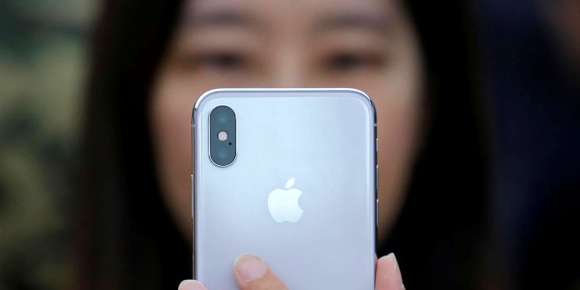 iPhone X Çin’de Apple’ı ayağa kaldırdı!