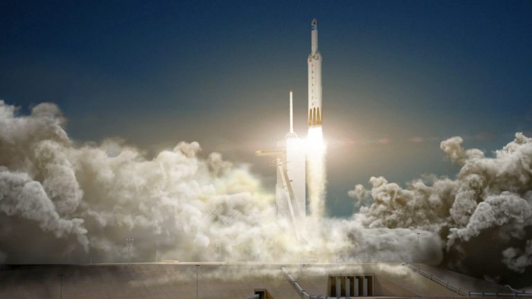 SpaceX Falcon Heavy fırlatması için erteleme!
