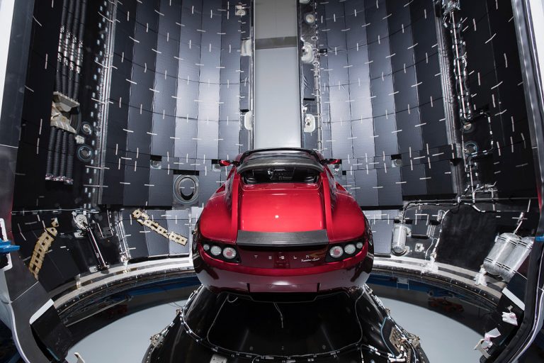 Tesla Roadster Mars’a gidecek