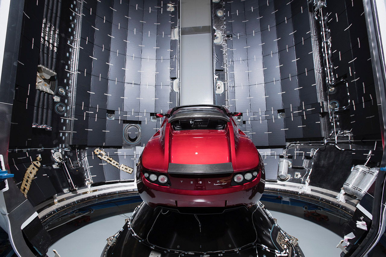 Tesla Roadster Mars’a gidecek