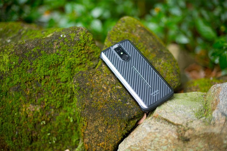 3 gün pil süresi sunan 128 GB telefon!