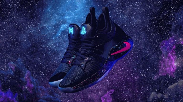 PlayStation temalı Nike spor ayakkabılar!