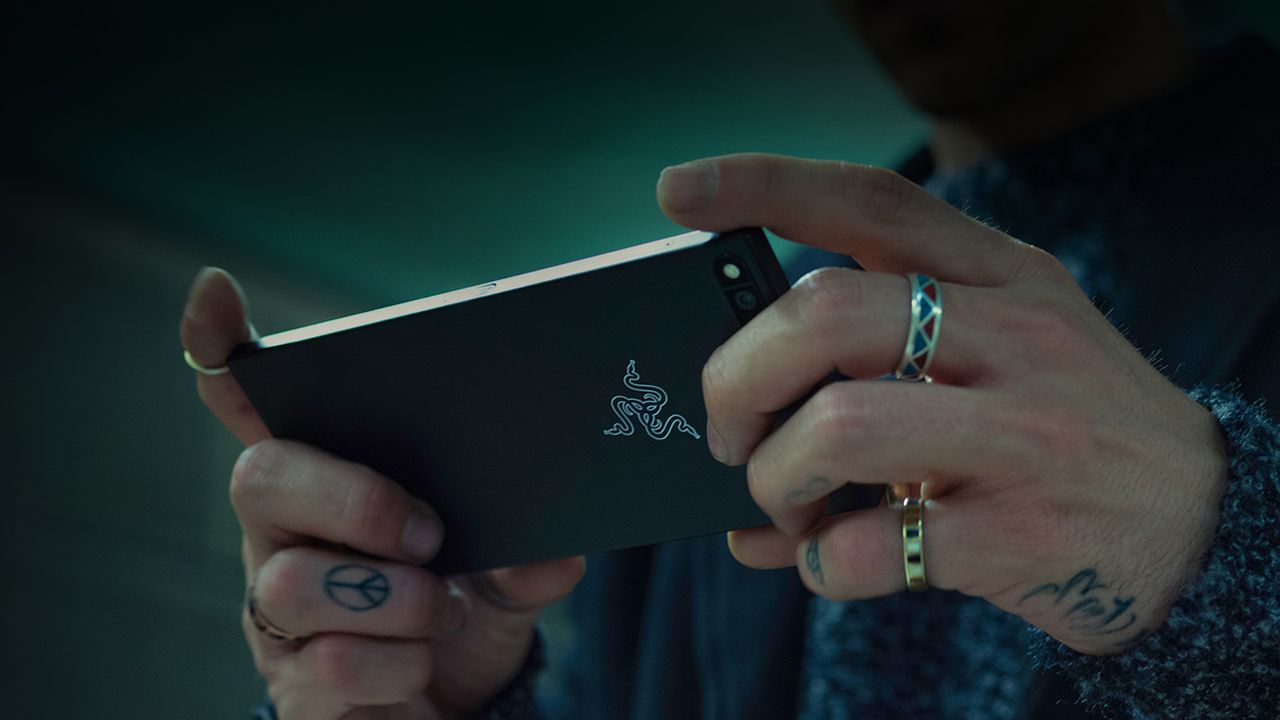 Razer Phone 2 beklenenden erken gelebilir!