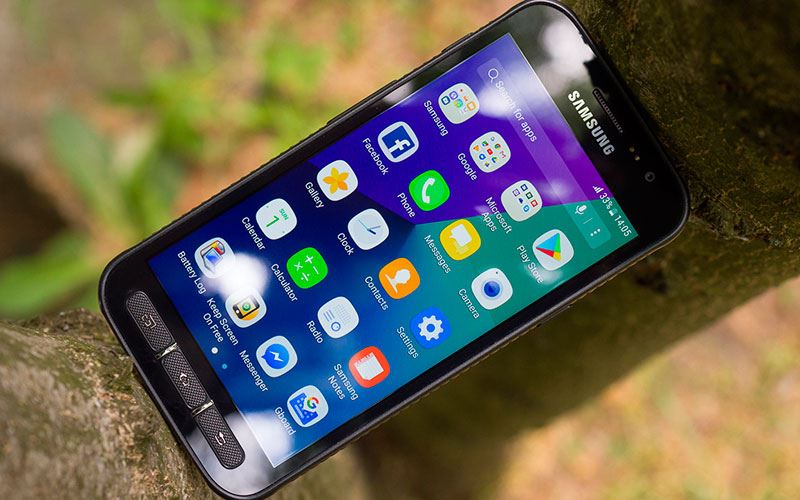 Samsung Galaxy Xcover 4 güvenlik güncelleştirmesi aldı!