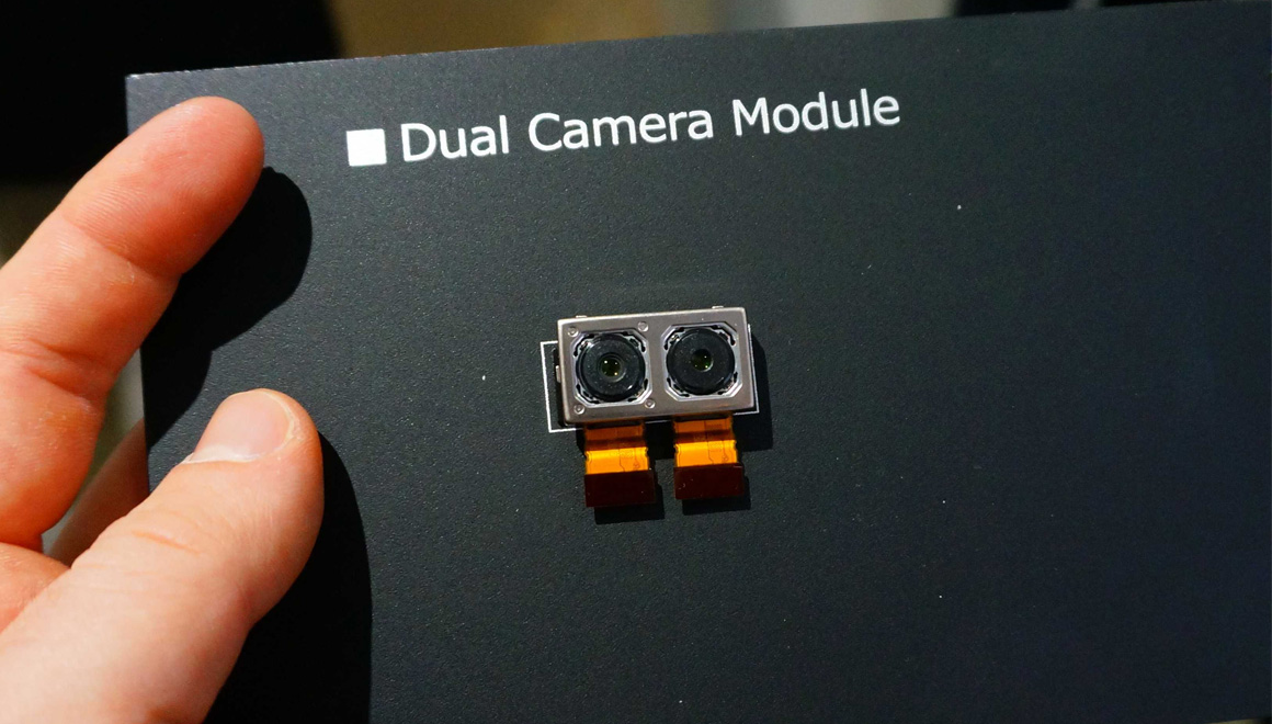 Sony’den DSLR cihazlara meydan okuyan çift kamera!