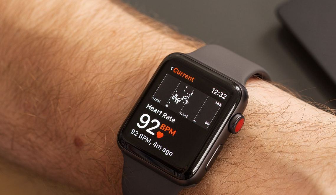 Apple Watch EKG ile yine hayat kurtardı!