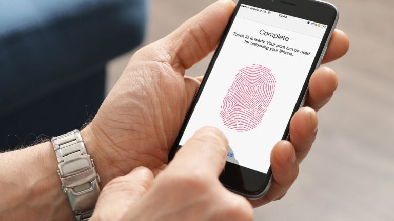 iPhone ekrandan parmak izi okuma