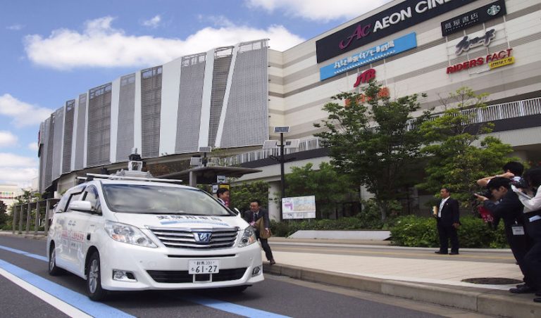 Otonom taksi testlere başlıyor