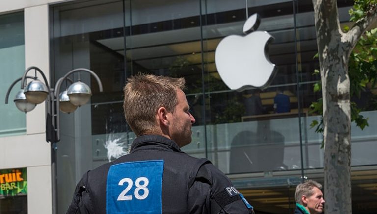 Apple Store yine soyuldu! Bu defa zarar büyük!