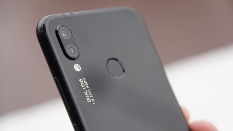 Çentikli Huawei Nova 3 bir ilk olacak!