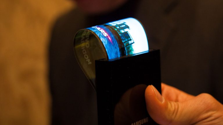 ilk katlanabilir telefon