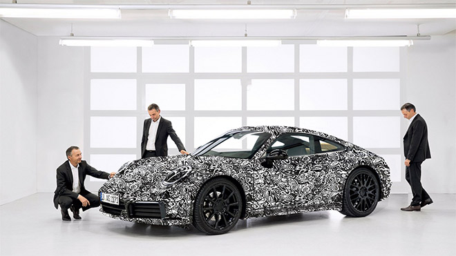 Yeni Porsche 911’in fotoğrafları internete düştü