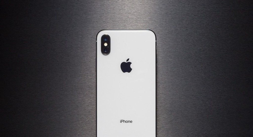 Apple, iPhone lansmanını erteleyecek mi?