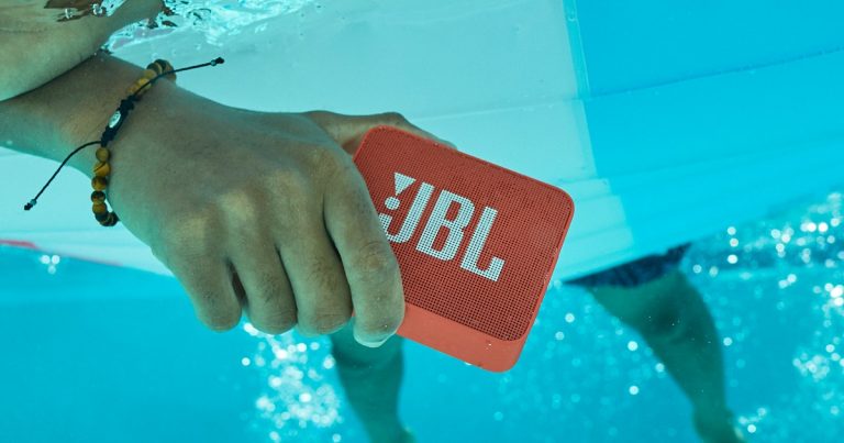 JBL GO 2 inceleme – Uygun fiyatlı ve suya dayanıklı kablosuz hoparlör!