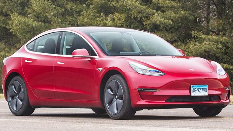 Tesla Model 3 performans testi için Alaska’da!
