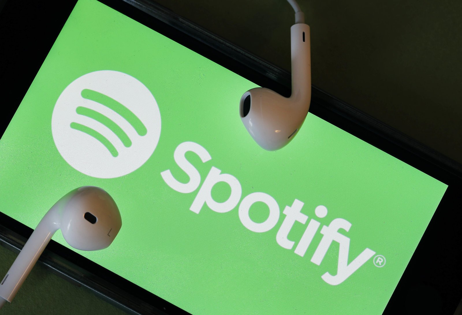 Ücretsiz Spotify, Premium özelliklerine kavuştu!
