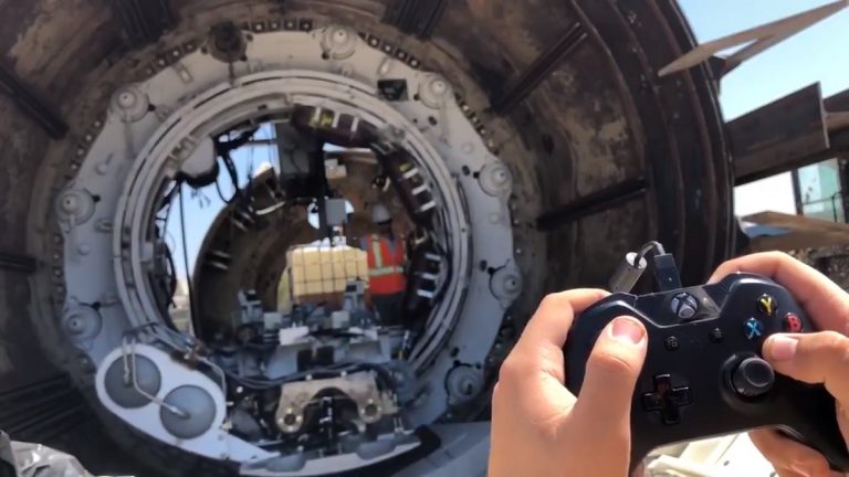 Elon Musk oyun kumandasıyla tünel mi kazacak?