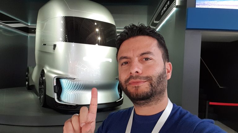 Türk tasarımı Tesla Semi rakibi Ford F-Vision!