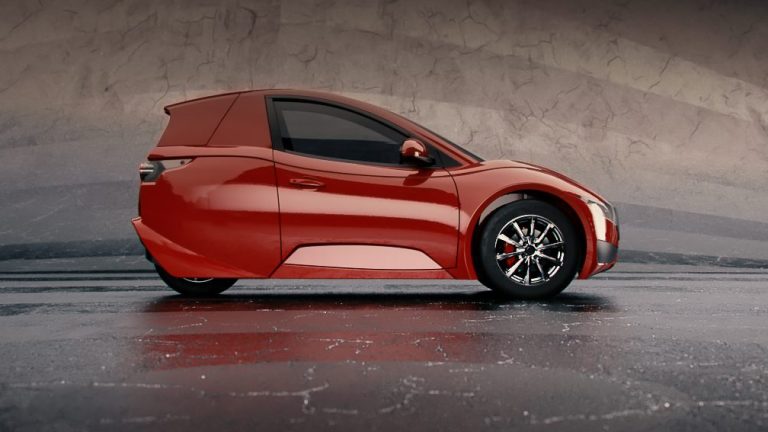 Tek kişilik elektrikli araç Solo satışa sunuldu!