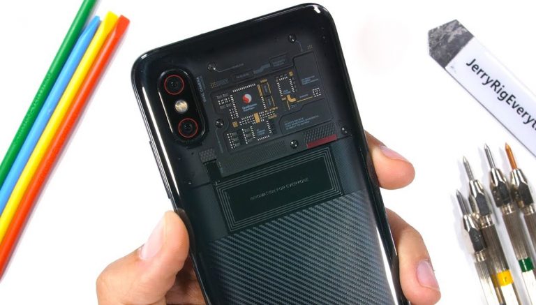 Xiaomi Mi 8 Explorer Edition dayanıklılık testinde!