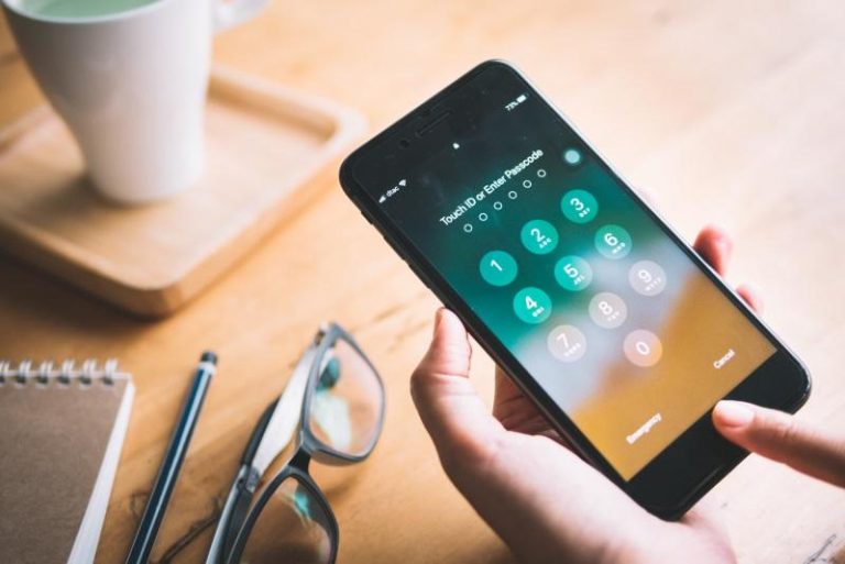 iOS 12.1 sonrası iPhone ekran kilidi kırıldı!