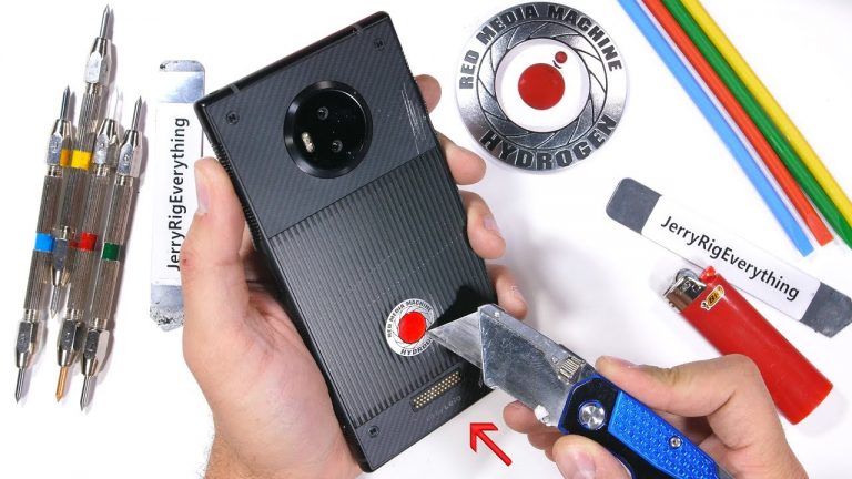 Holografik ekranlı Red Hydrogen One dayanıklılık testinde!