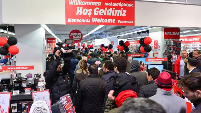 Şahane Cuma kırılmadık rekor bırakmadı!