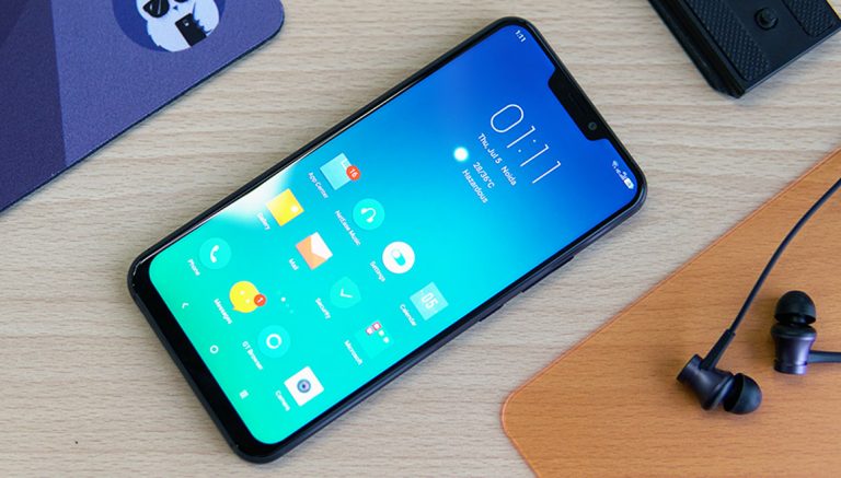 Lenovo’nun üç arka kameralı telefonu ortaya çıktı!