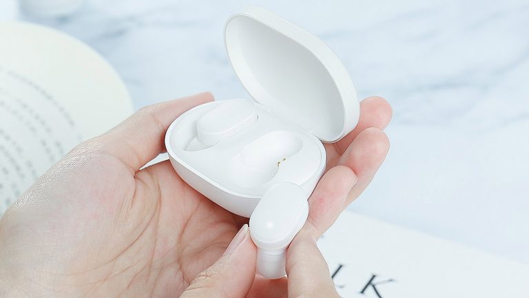 Xiaomi’den uygun fiyatlı AirPods rakibi: Mi AirDots!