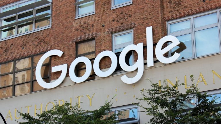 Google Play Store güvenlik önlemlerini sıkılaştıracak!