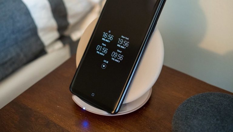 Galaxy S10 kablolu / kablosuz şarj farkını kaldıracak!
