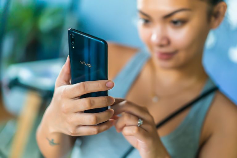 Vivo V11 Android Pie için gün sayıyor!