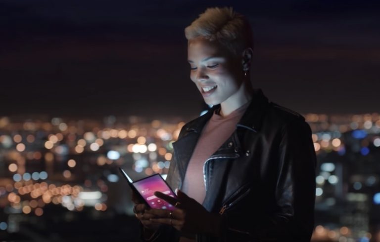 Samsung katlanabilir telefon