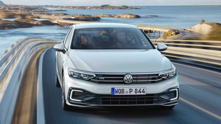 Yeni Volkswagen Passat tanıtıldı! İşte özellikleri!