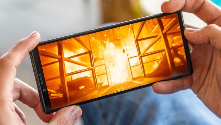 Sony Xperia 1 satışa sunuldu! İşte fiyatı!