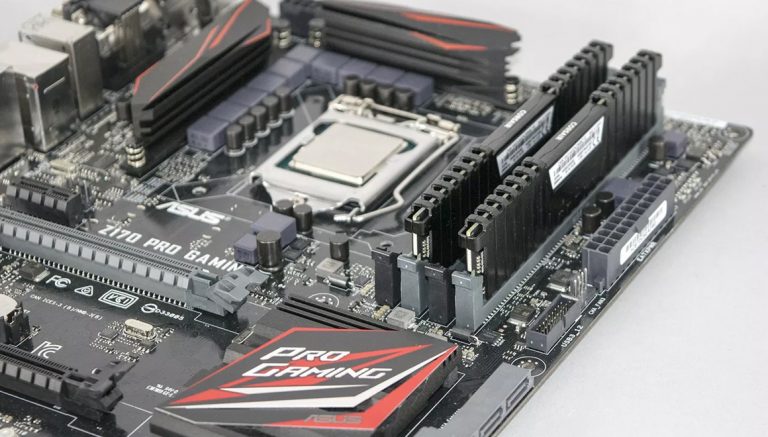 Anakart nedir? Anakart nasıl çalışır?