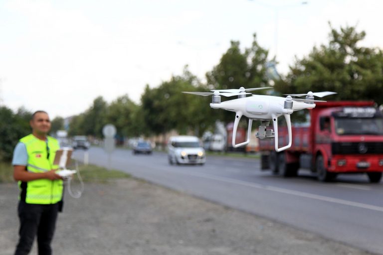 Drone’lar binlerce trafik kuralı ihlali tespit etti!