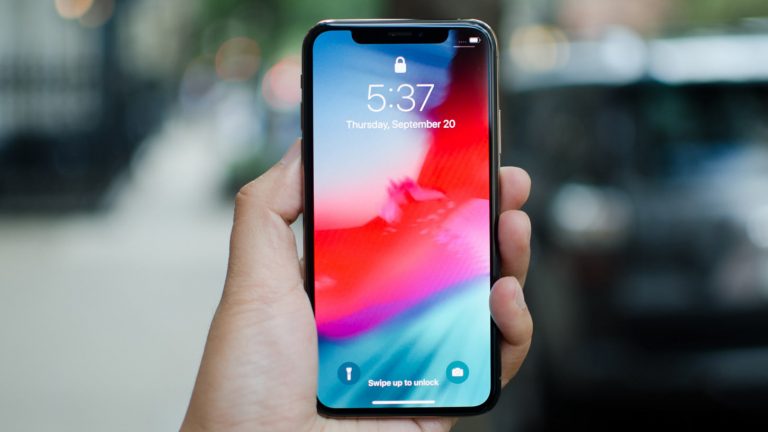 Yeni iPhone’larda ekran teknolojisi değişebilir!