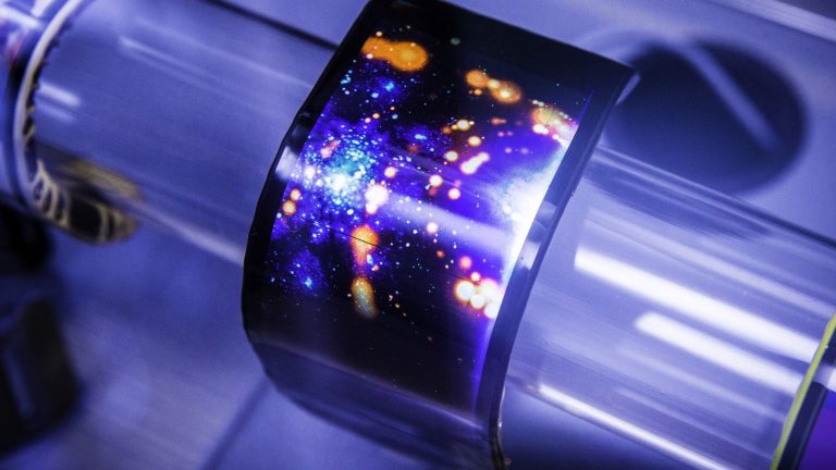 Lenovo imzalı katlanabilir telefon sızdırıldı!