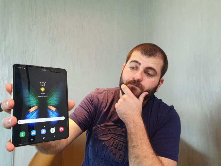 Samsung Galaxy Fold neler yapabiliyor?